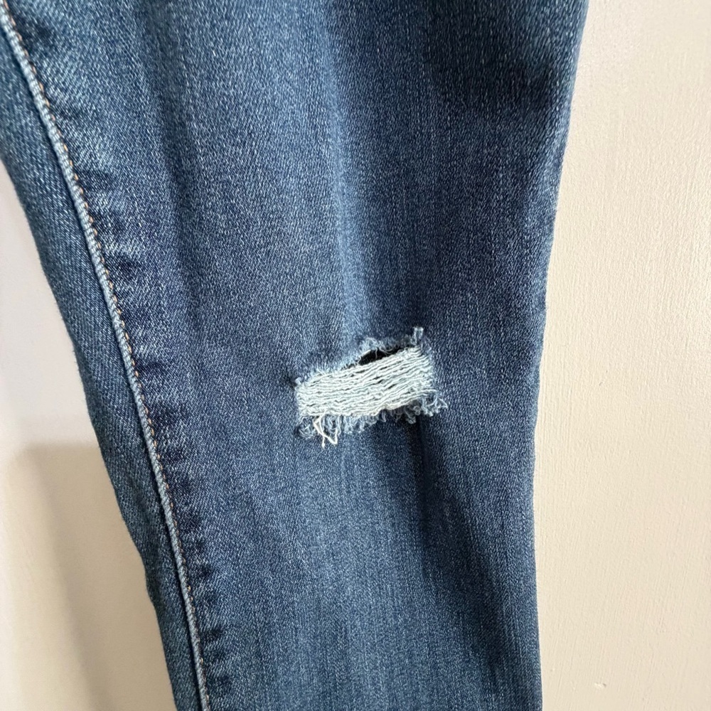 Levi’s Denim Blue 311 Shaping Skinny Jeans Size 32 - Picture 2 of 13